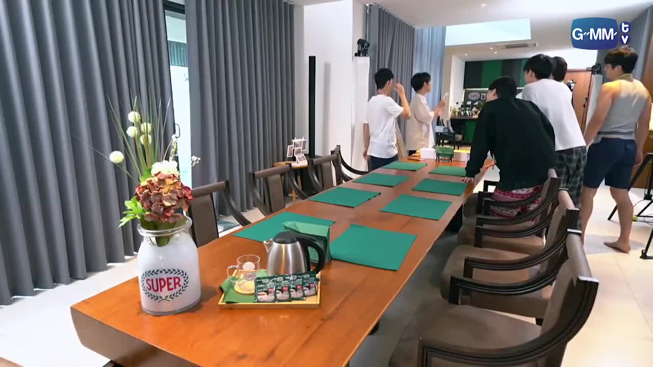 第七天下午丝袜套头游戏cut