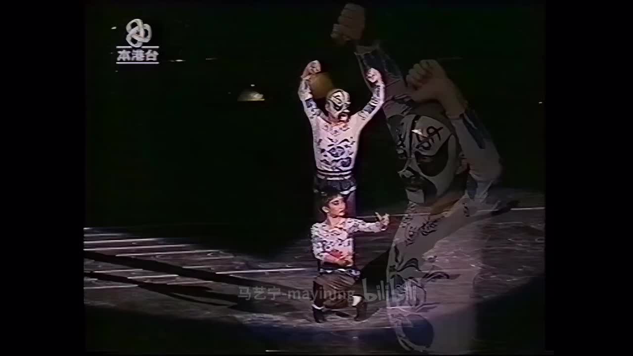 张国荣跨越97演唱会《啼笑因缘+当爱已成往事+啼笑因缘》