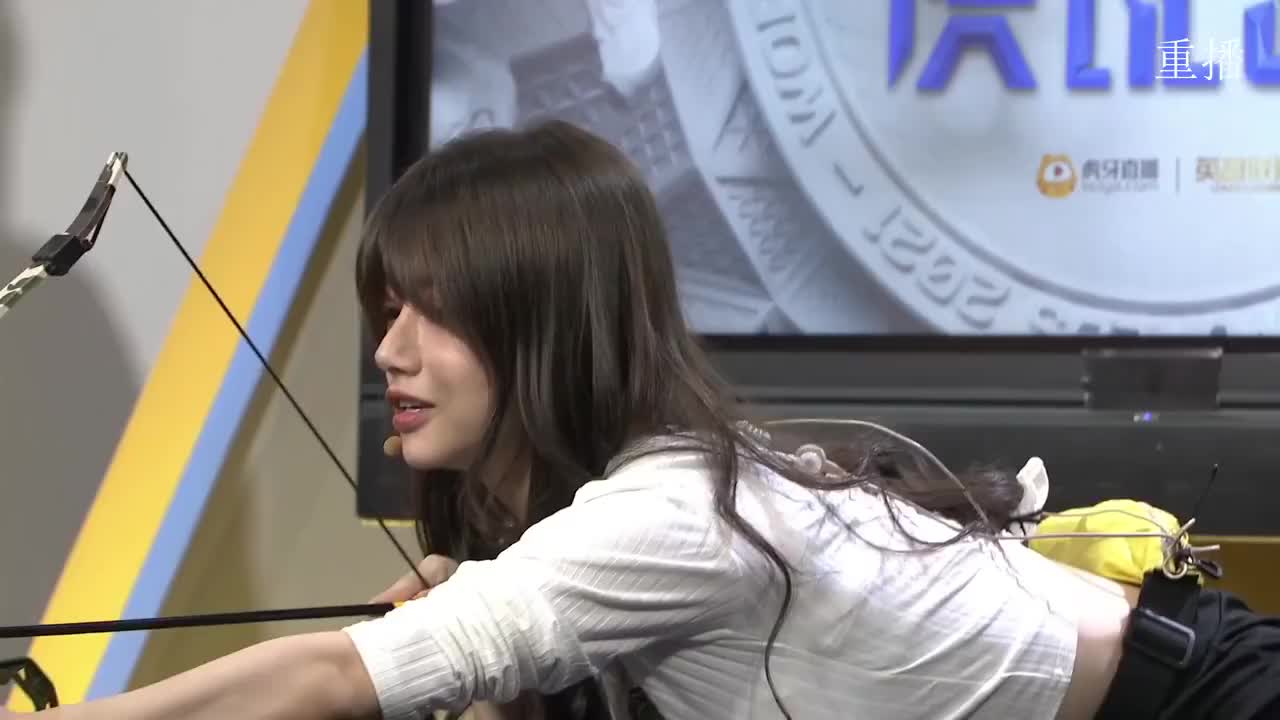 [直播].[蓝光8M].[英雄联盟].[虎说S11].[【重播】S11观赛特别节目《虎说S11》].[20211010081423]-02