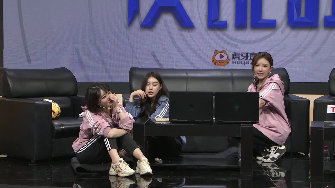 [直播].[蓝光8M].[英雄联盟].[虎说S11].[正在直播：S11观赛特别节目《虎说S11》].[20211013203307]-03