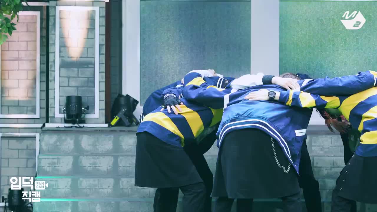 'Tamed-Dashed'横屏直拍朴成训