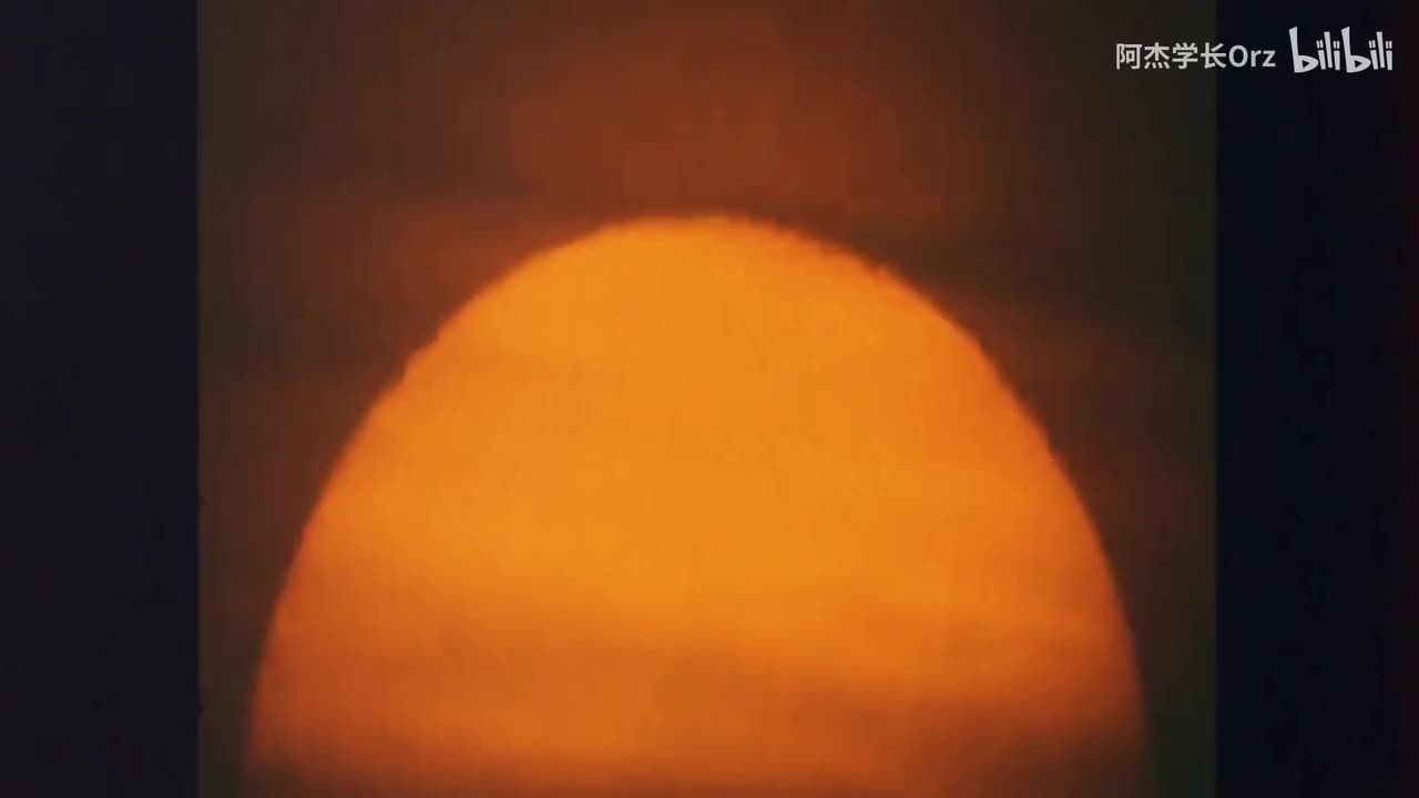 19秒90年代街头画面