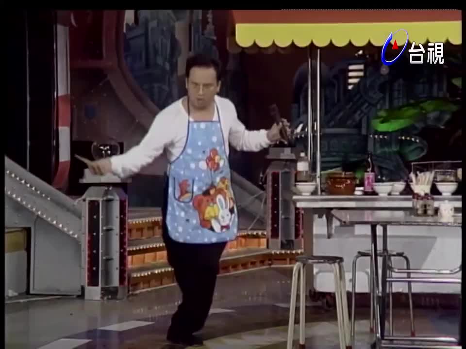 杨采妮的孪生姐姐 妈妈经常分不出来