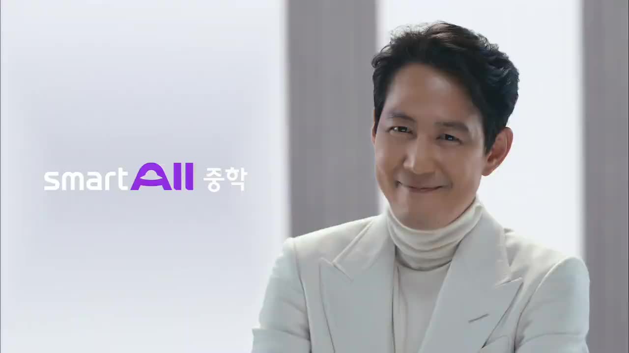 211205 SBS UHD Inkigayo EVERGLOW - Pirate