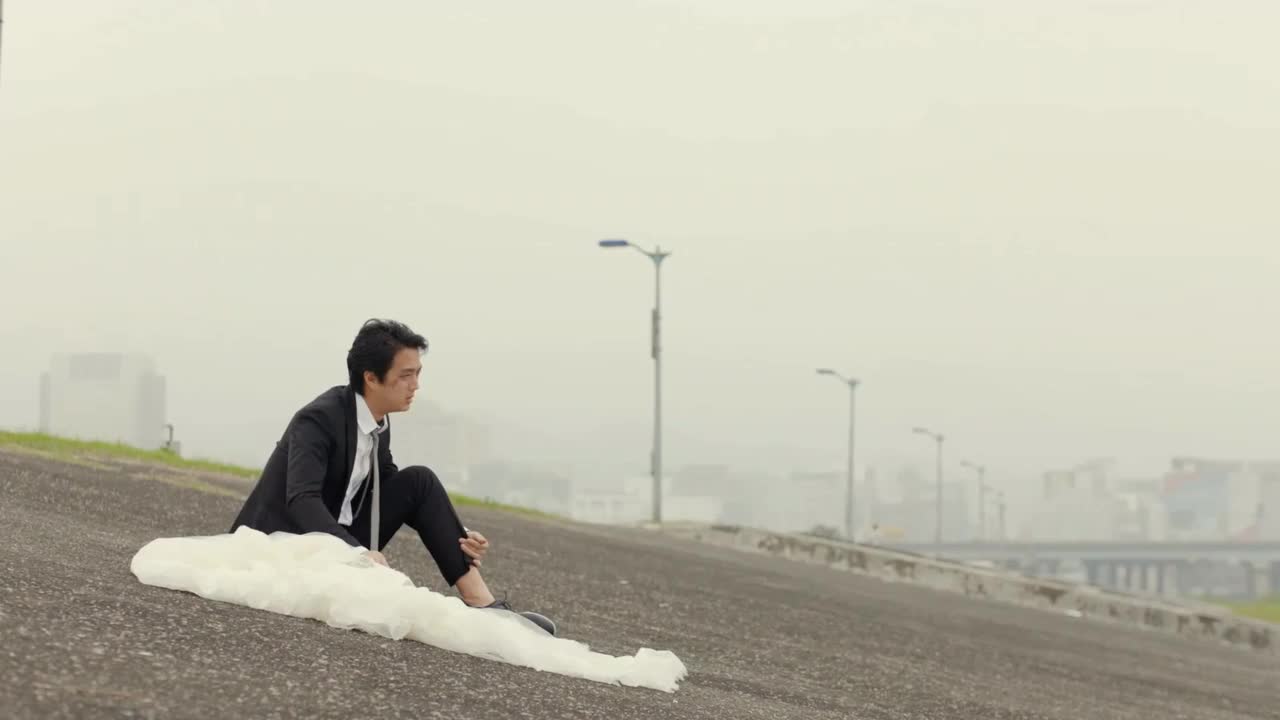 听见下雨的声音