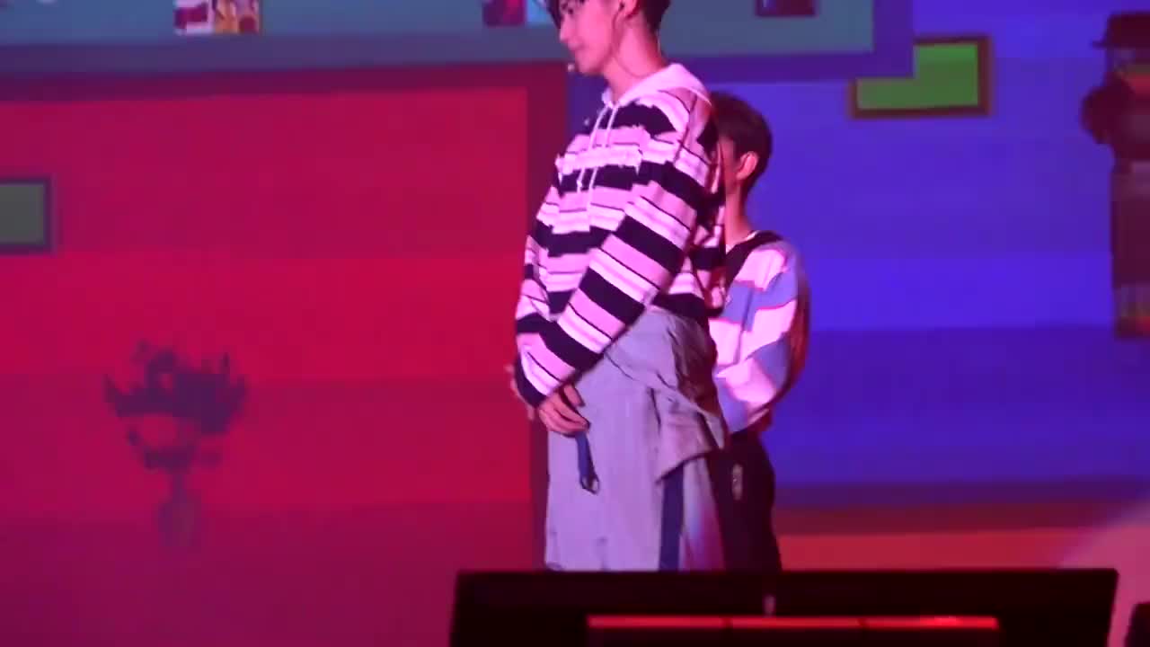 【肖战】 颜值说-2018杭州演唱会