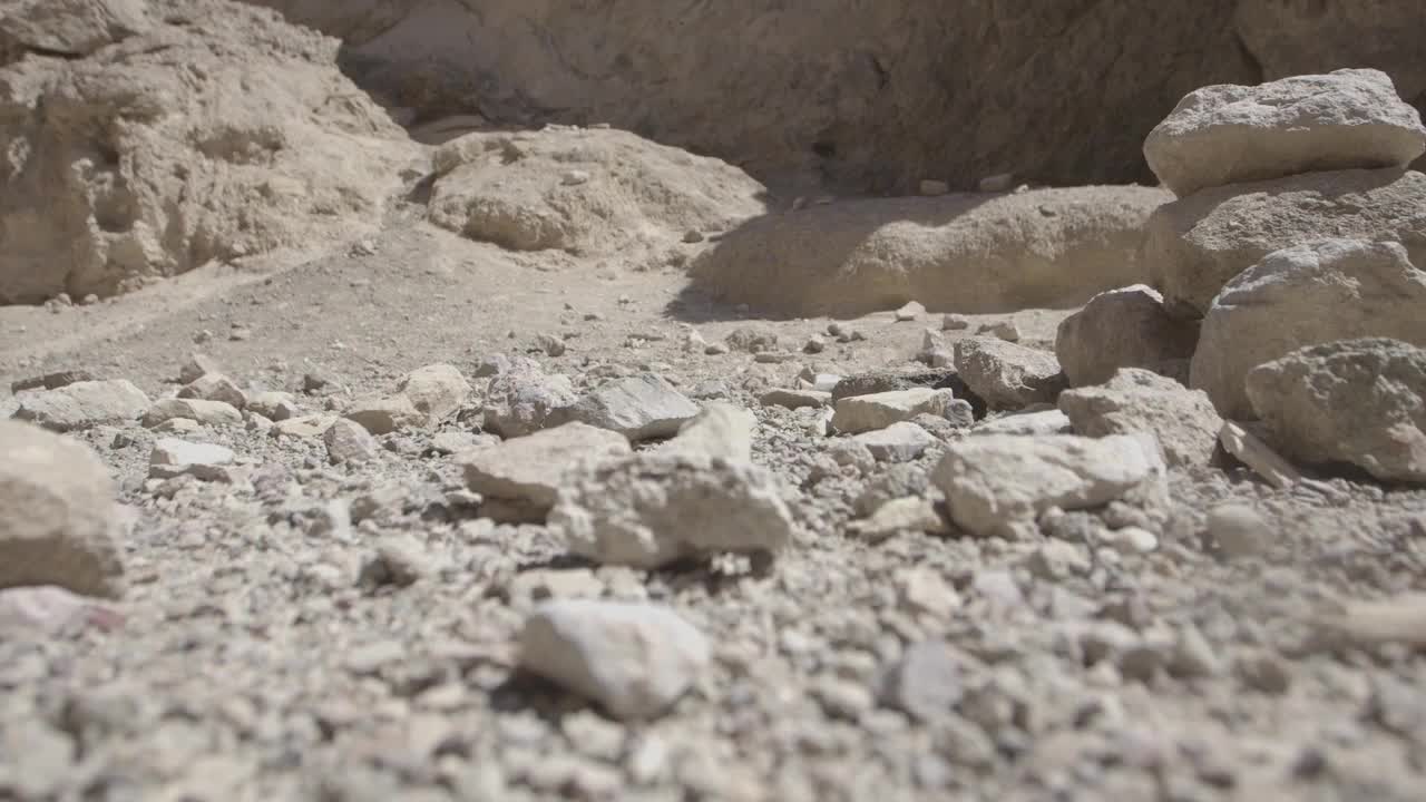如果你迷失自我，请看这个：低谷 | ROCK BOTTOM