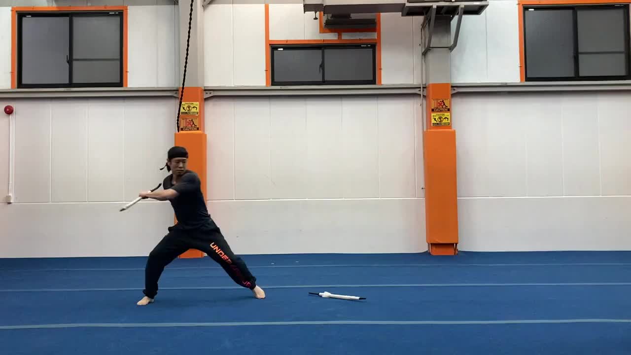 【Strange weapon】Picking up umbrella sugiguchi　忘れ傘見 杉口