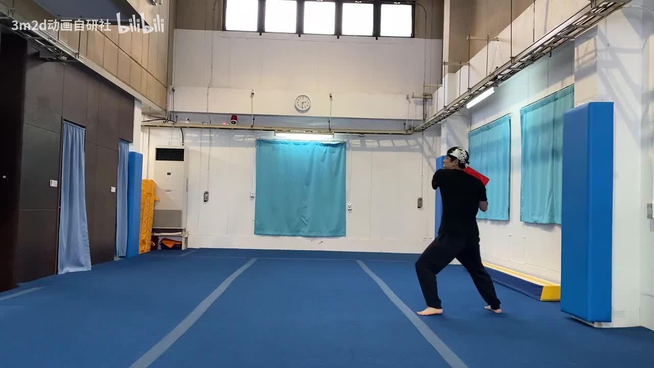 【重武器（HEAVY）】重武器挥舞接螺旋突刺