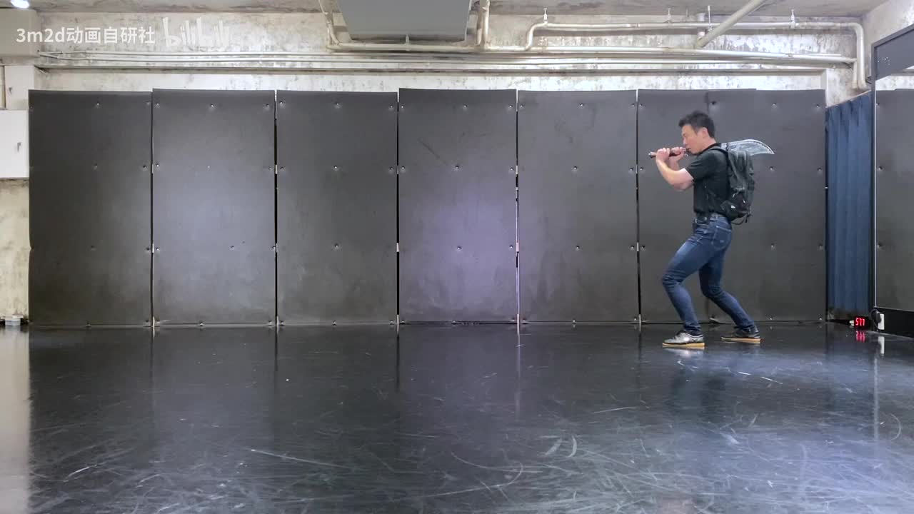 【重武器（HEAVY）】跳踢接劈