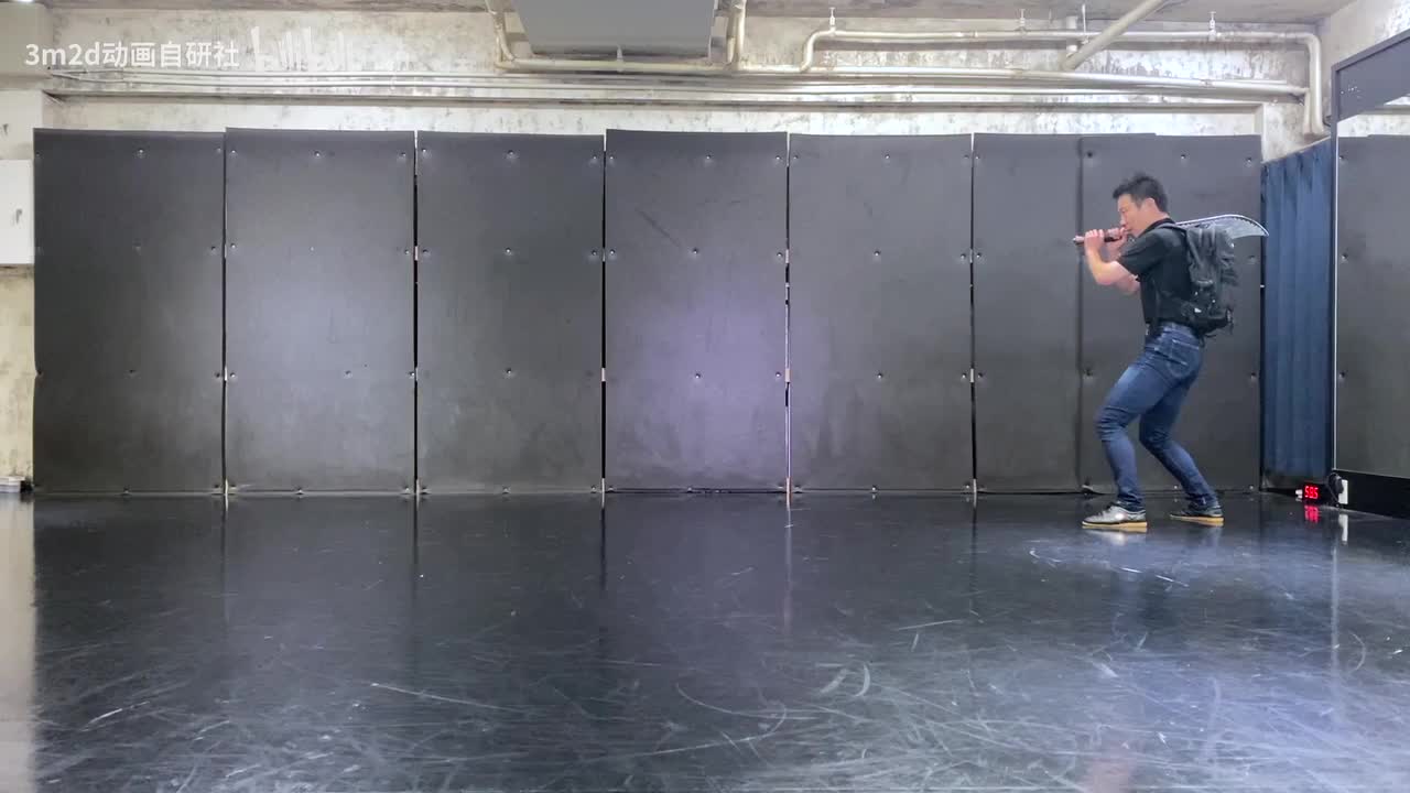 【重武器（HEAVY）】连续推开接刀劈