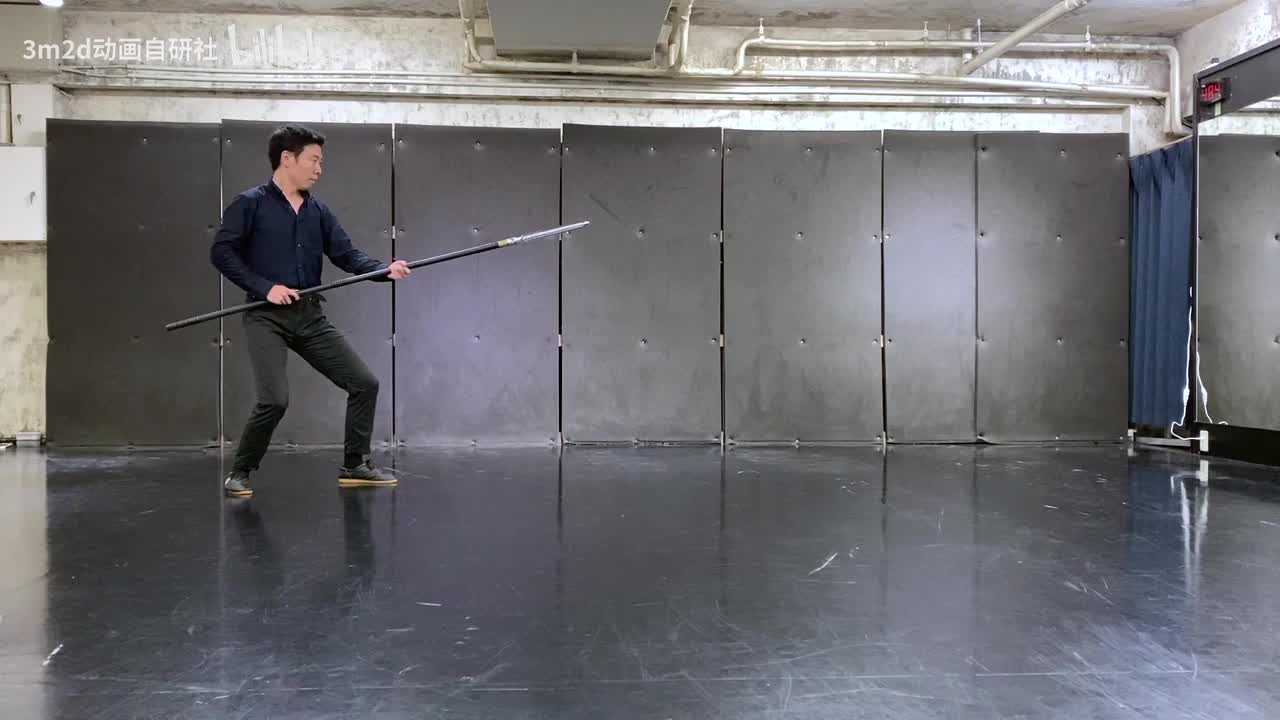 【长武器(LongWeapon)】格挡→横扫→大风车