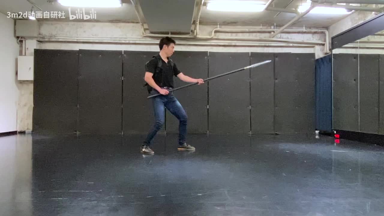 【长武器(LongWeapon)】日常动作“行礼”