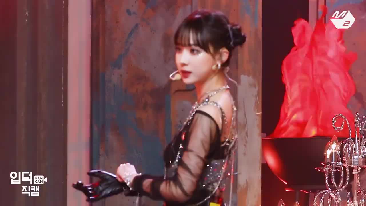 ♥220127 Step Back 【MCD】 （横）