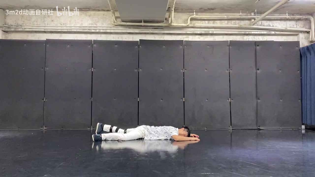 【起身】卧倒起身（重伤）