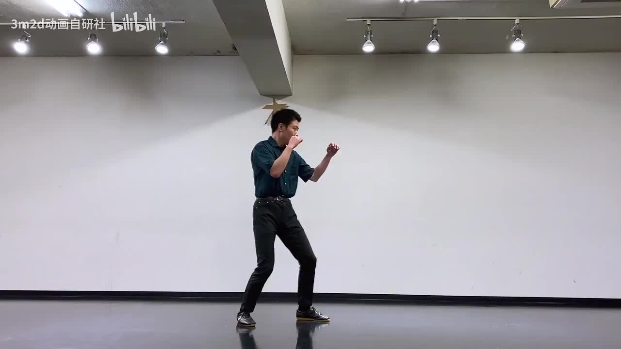 【拳】直拳x2（轻）→躲避→直拳（轻）