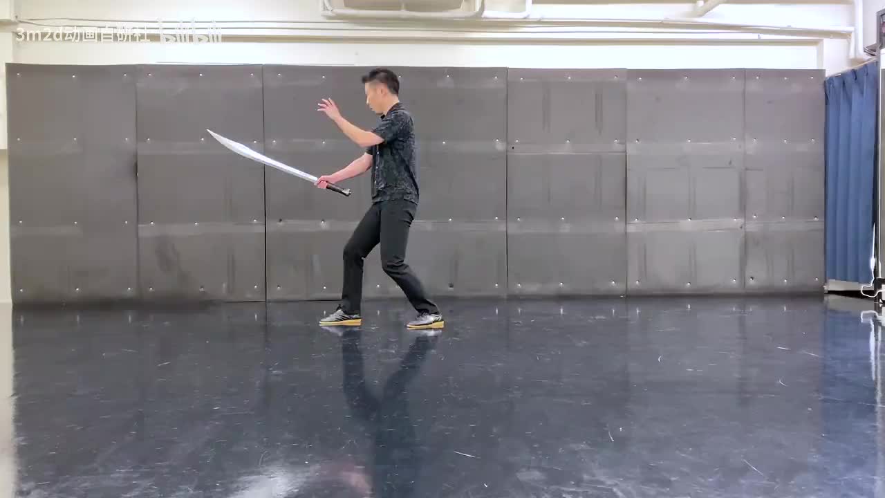 【短武器】上挑（回身）