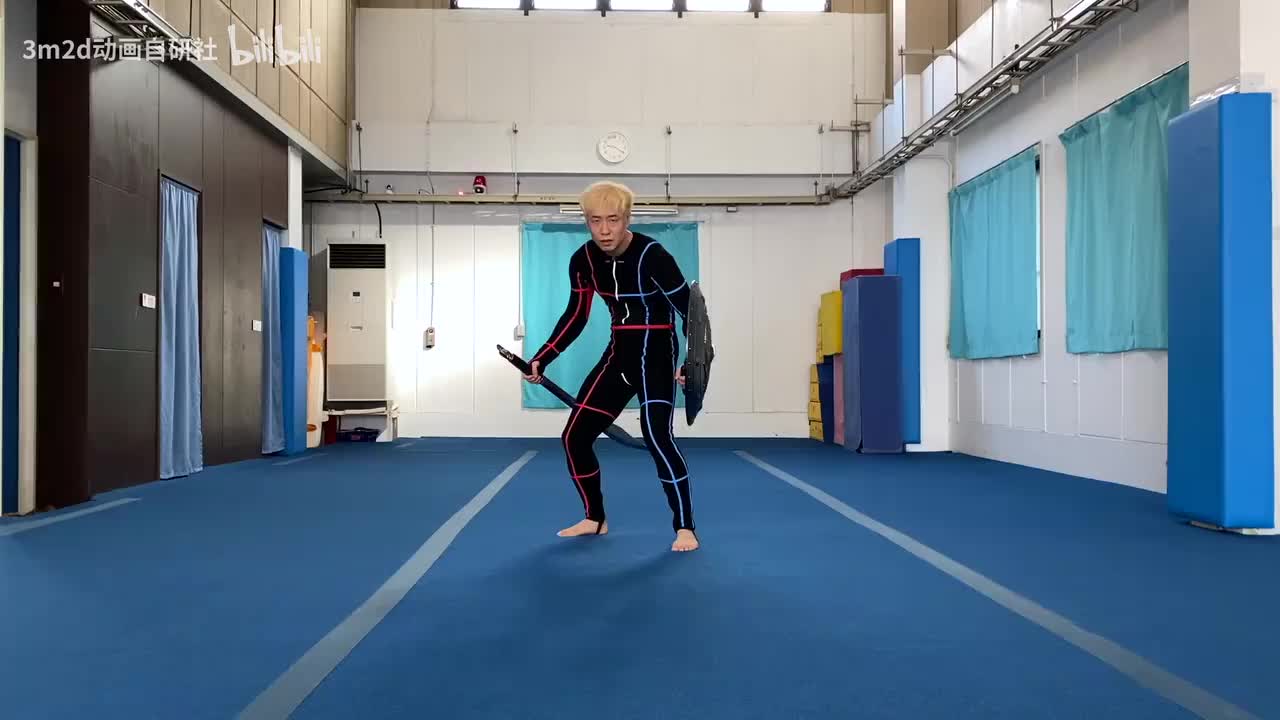 【战斗待机】满身疮痍士兵