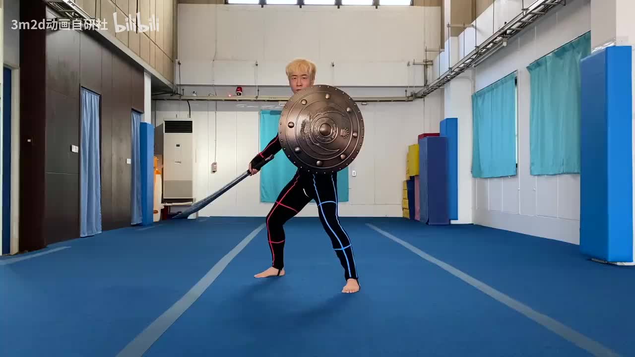 【战斗待机】剑兵姿势（倒剑）