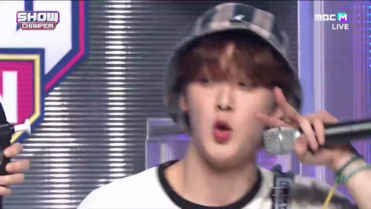220413 MBC Show Champion IVE - LOVE DIVE