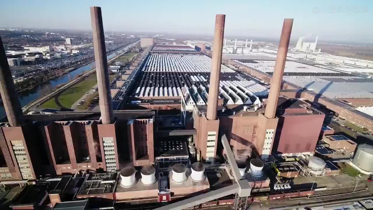 S01E06 巨型机场 Giant Car Plant