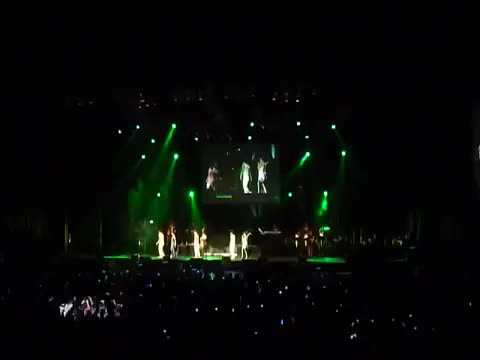 BOOM+SUPER MODEL+宇宙小姐