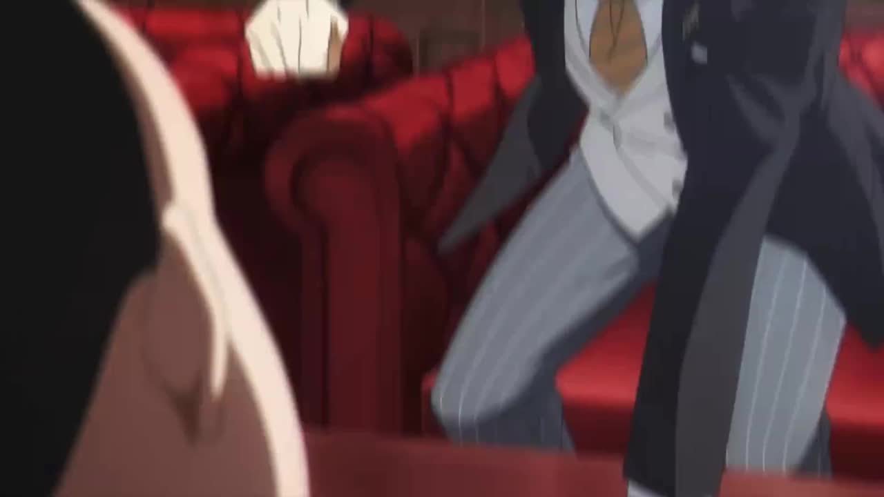 福杰 一拳锤烂桌子