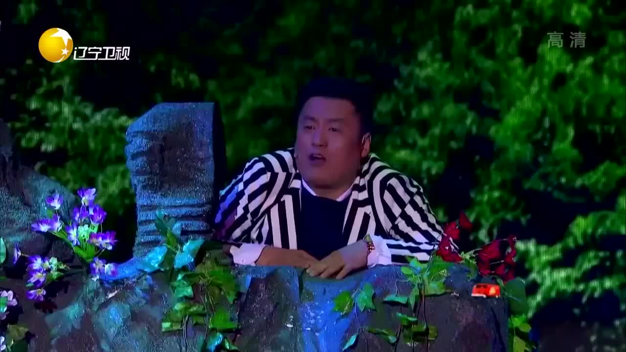 [欢乐集结号]小品《老人与山》表演：小沈阳杨冰宋晓峰