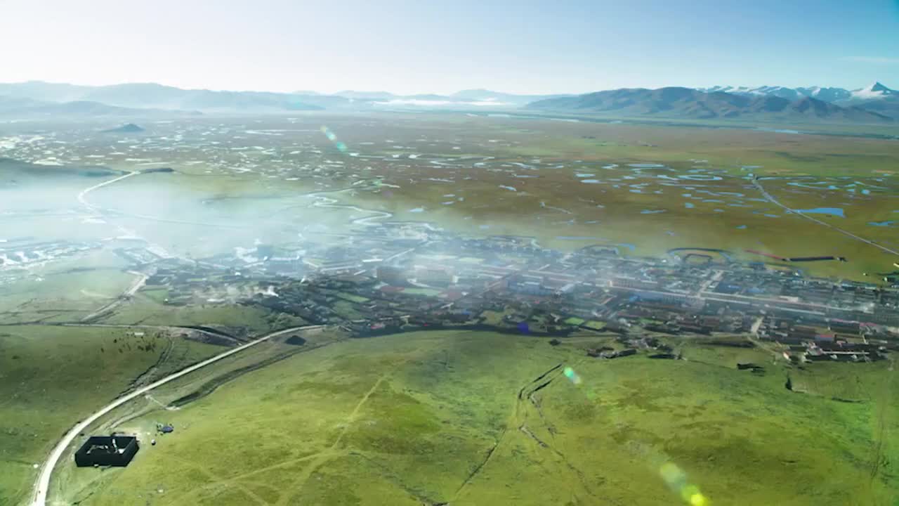 【美丽中国】《Amazing China》双语字幕绝佳英语听力素材，感受中国自然风光-p29-29.鸟瞰玛曲湿地草原[高清版]