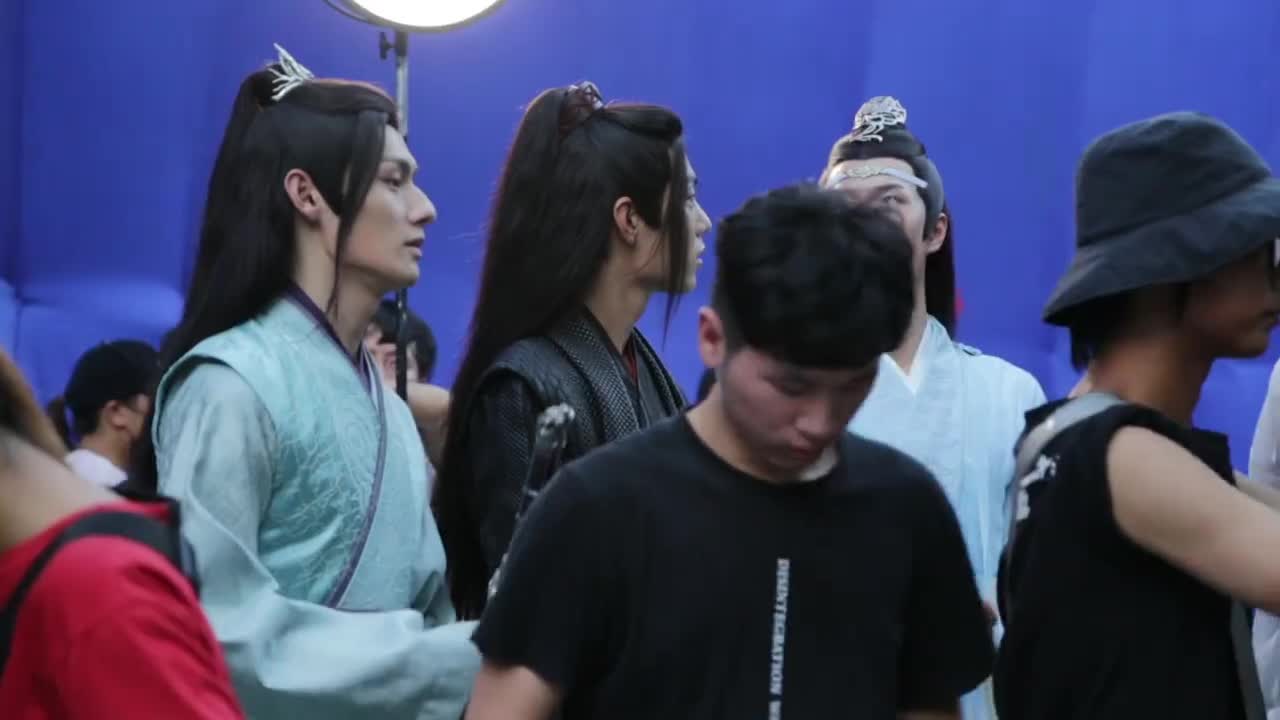 小蓝小嘴叭叭叭