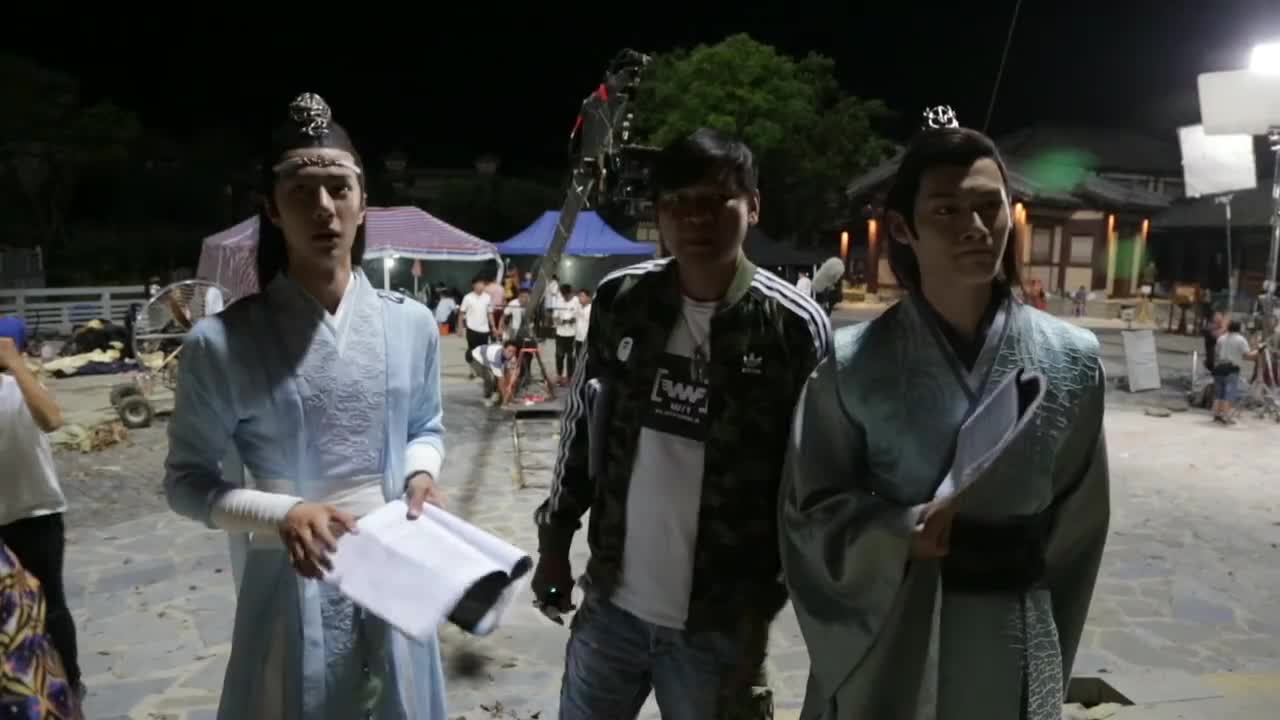 和之前合作过的年轻演员kkk