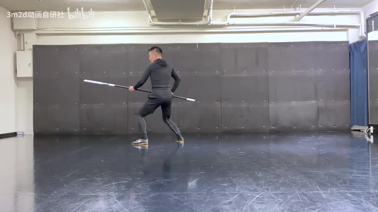 【长武器】[长枪] 前后反击