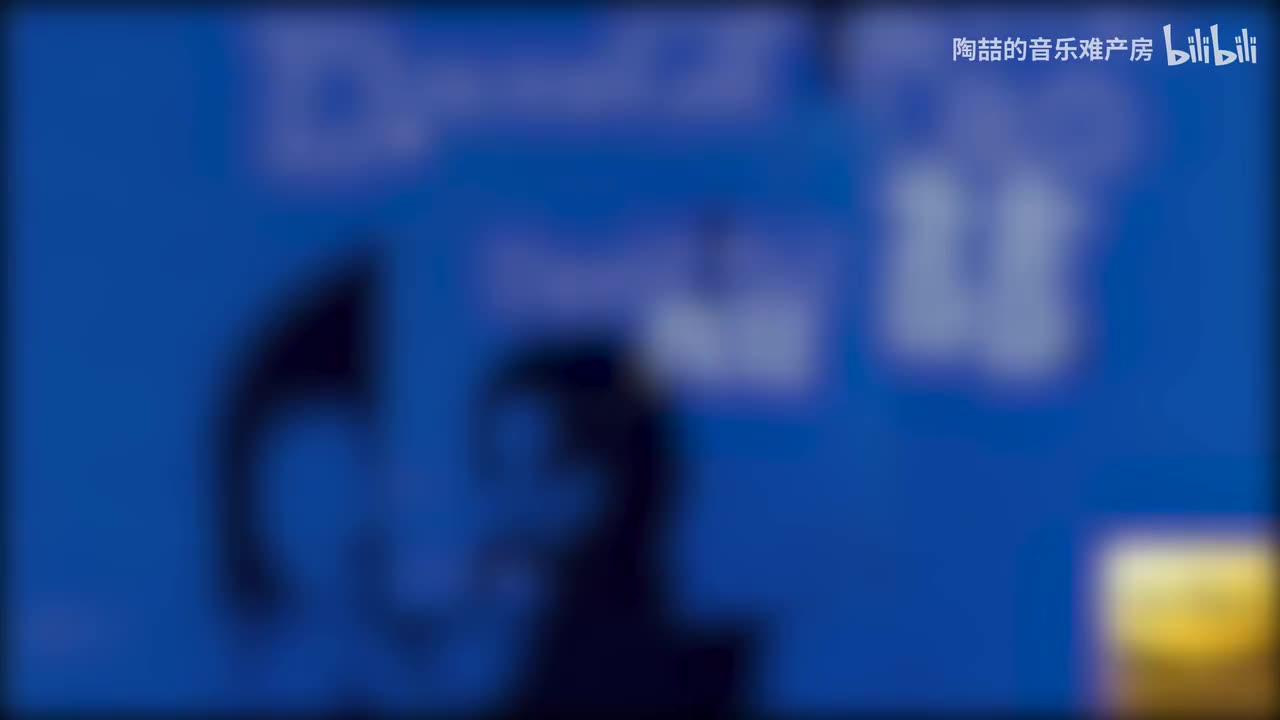 飞机场的10:30(Airprt In 10:30)