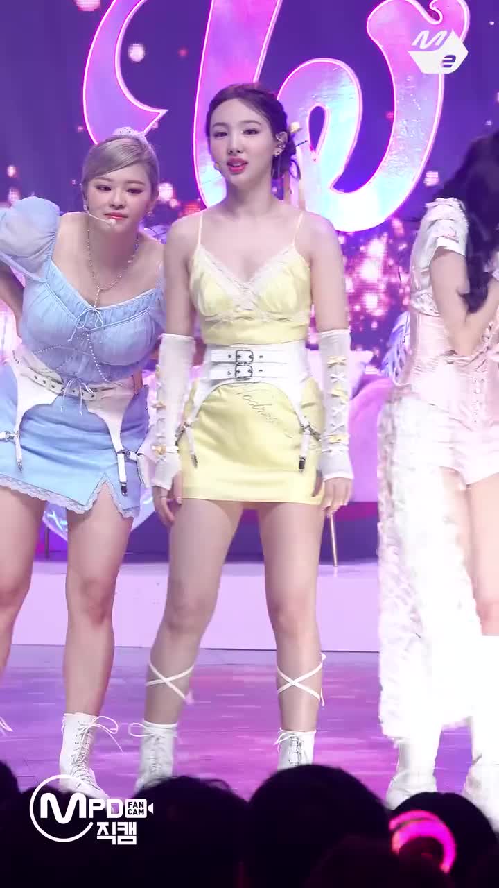 ♥220901 Talk That Talk 【MCD】