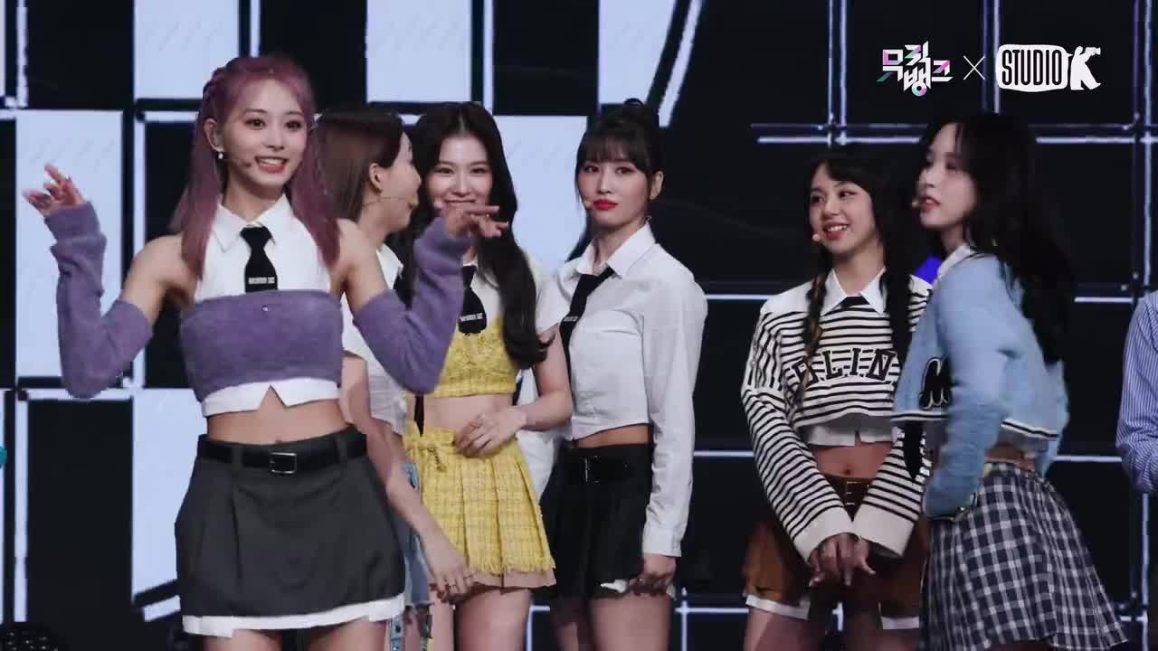 220902 Talk That Talk 【音银】 （横）