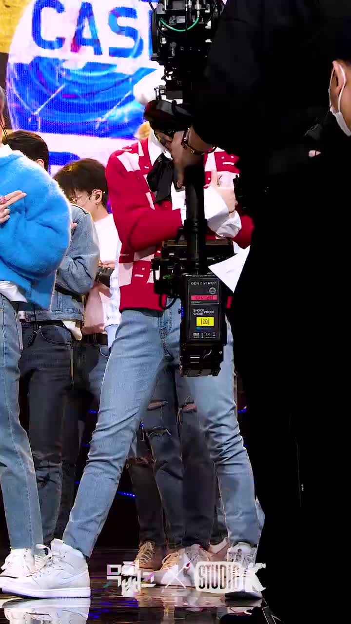 【竖版】221021 CASE 143 [MusicBank] 1080