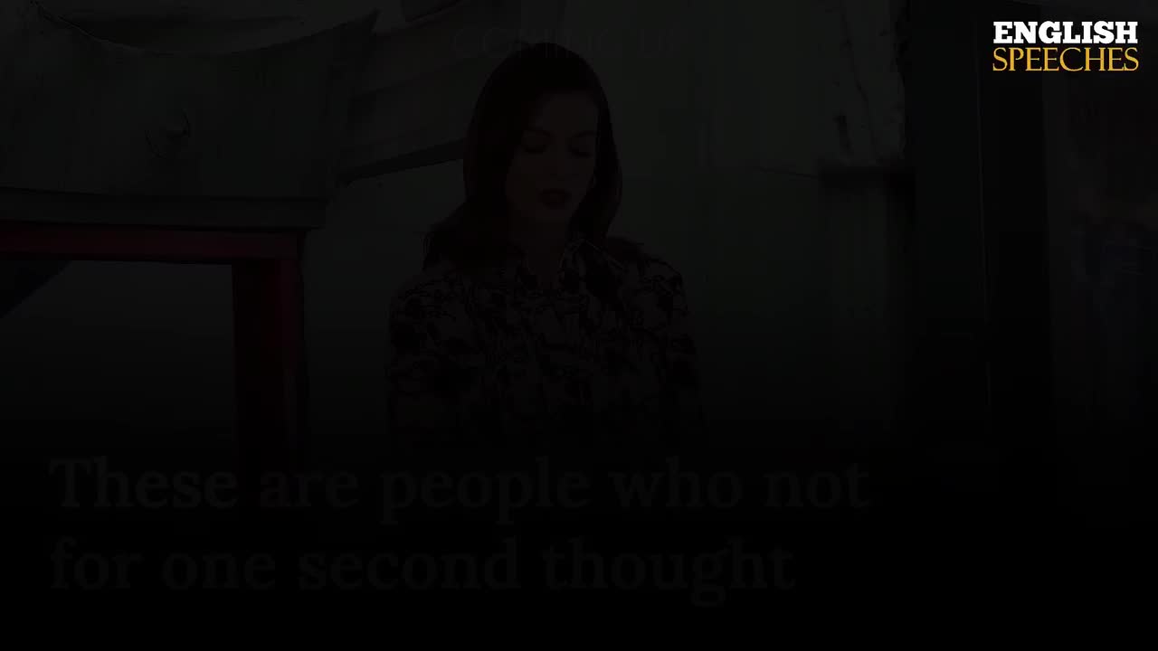 ENGLISH SPEECH ANNE HATHAWAY Hollywood Walk Of Fame (English Subtitles)