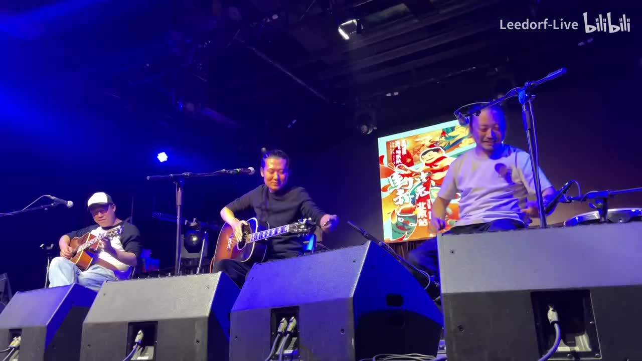 阳光照耀奶西村