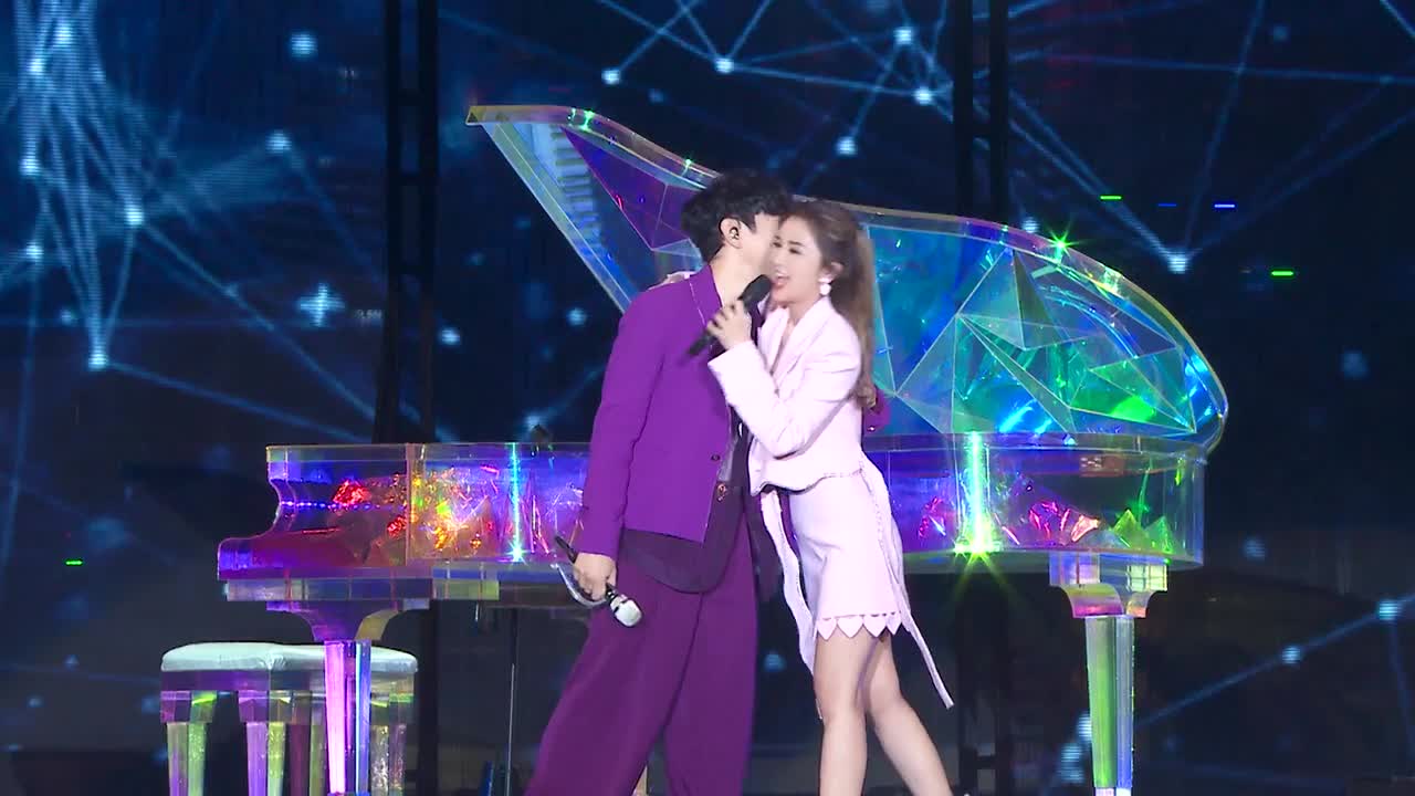 23.3.26 “小酒窩”（香港站with蔡卓妍）