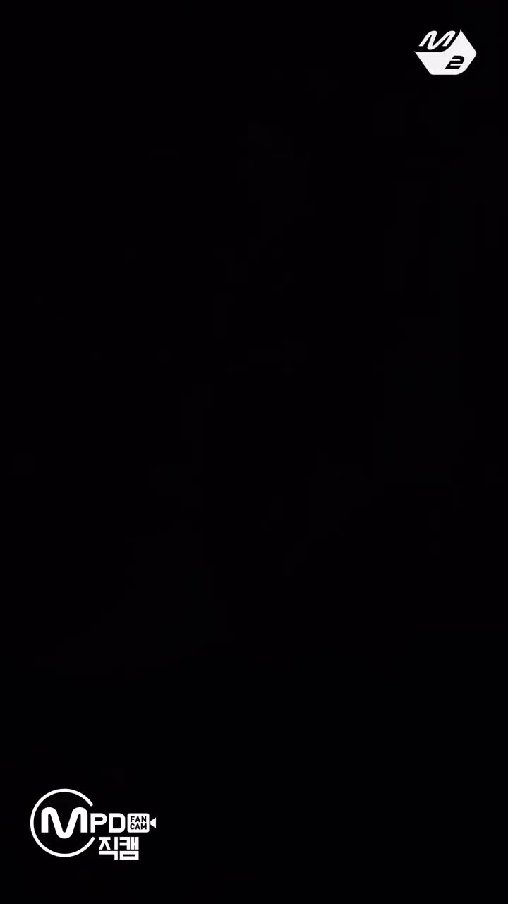 阴郁的少年狼王 伟大的接发狼尾！徐明浩SUPER 4K竖屏直拍！