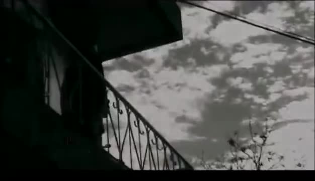 黑洞里 《橙月》