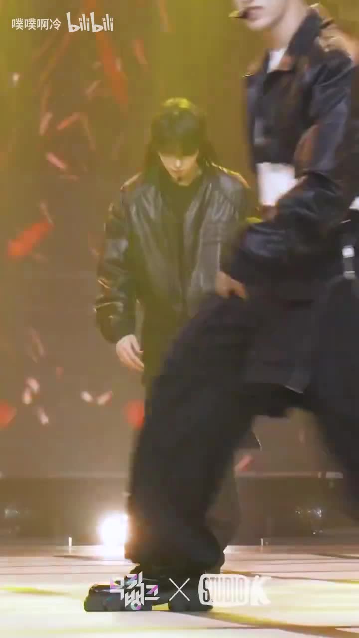 徐明浩竖屏直拍