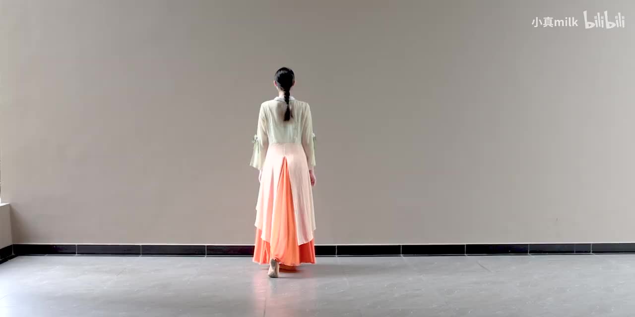 《一路生花》舞蹈教程。差点儿学成了一路花生~