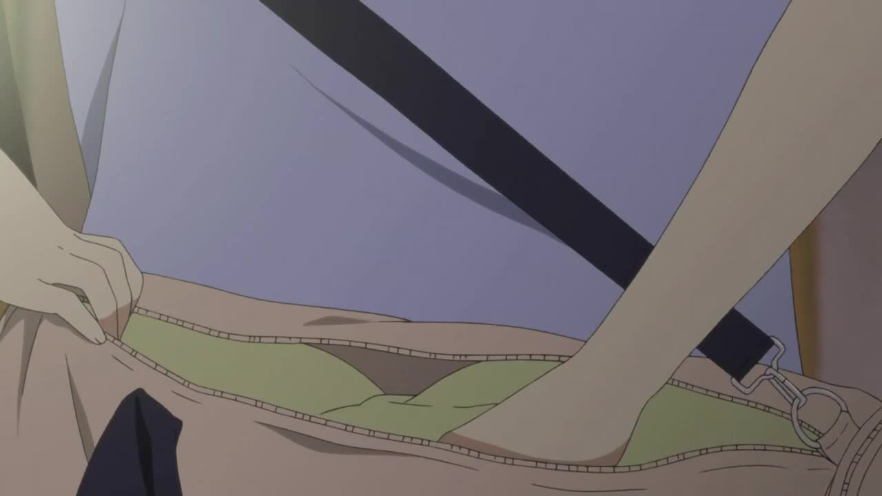 4.拿出音响--按下开关