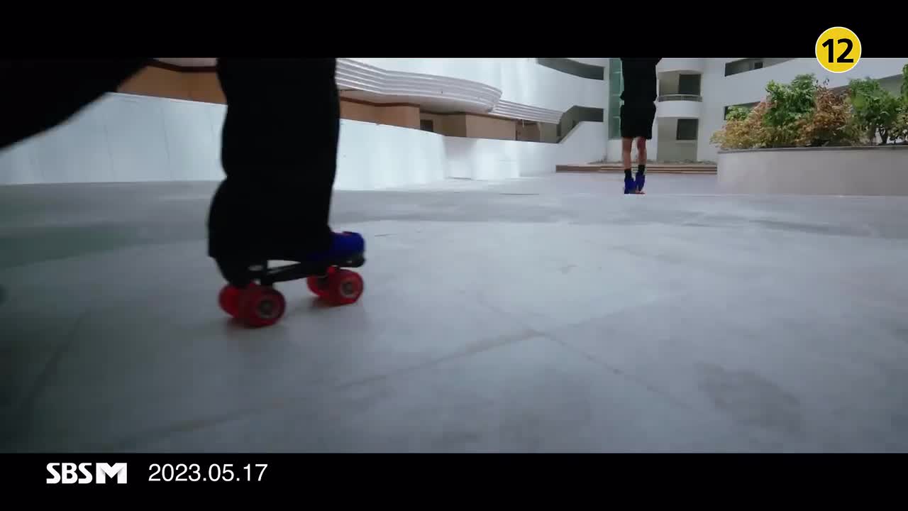 【杜比视界4K】LE SSERAFIM “夏娃，普赛克和蓝胡子夫人” 官方MV