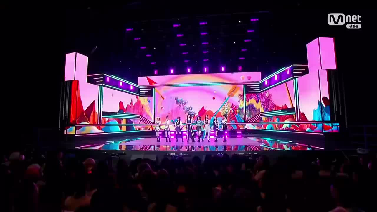 230831 Mnet M!Countdown triple S LOVElution - Girls Capitalism