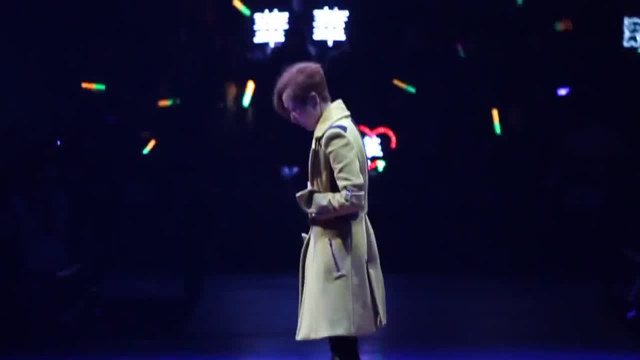 明星（原唱：张玛莉）@2010-12-30 刘德华「Unforgettable」演唱会