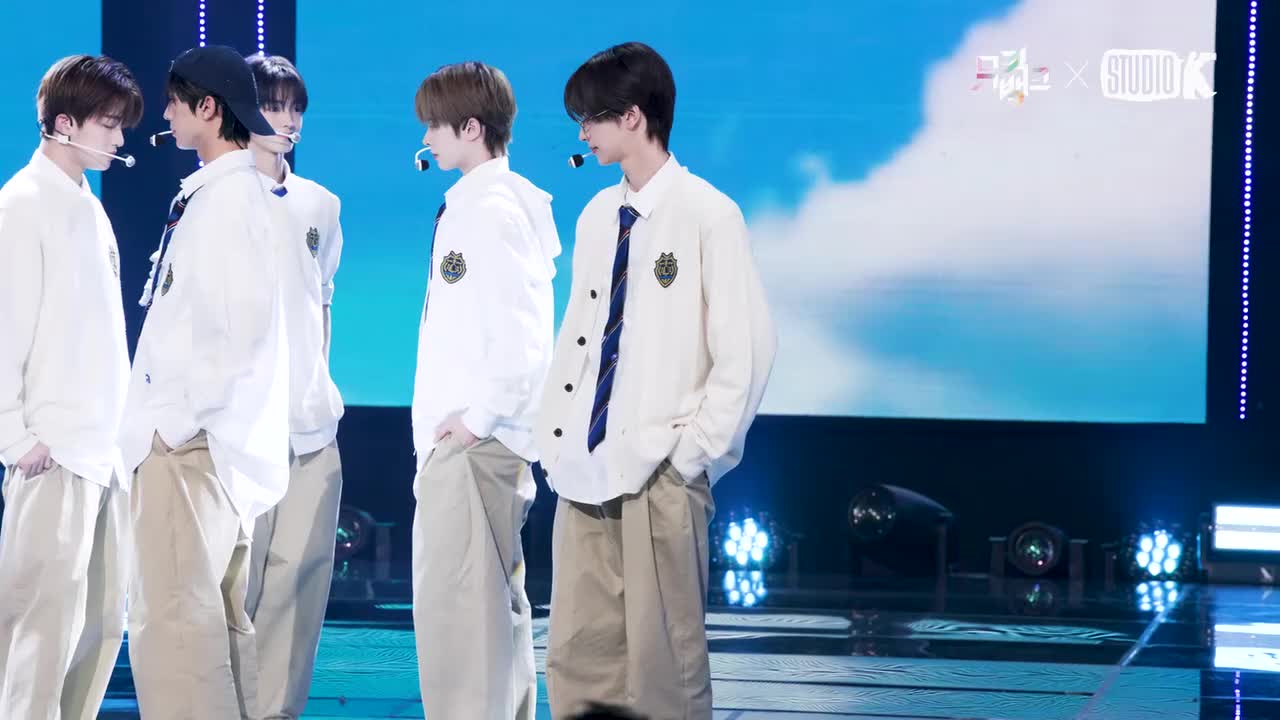 伟大的眼镜造型【TWS申惟直拍】 240202 音乐银行 主打曲plot twist