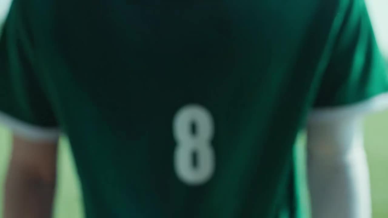 OPPO Find X6 5G 广告