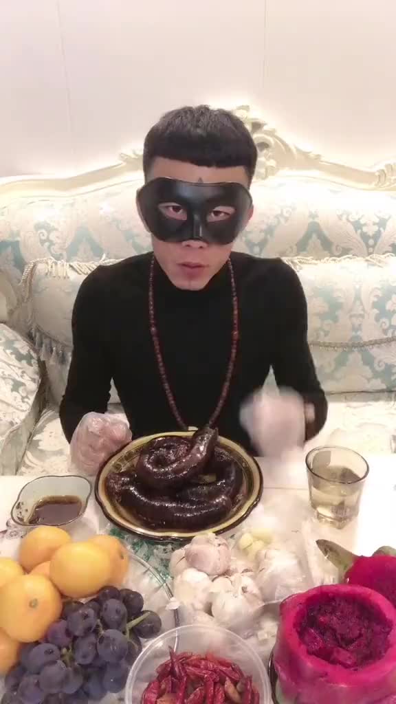 一口米肠一口蒜